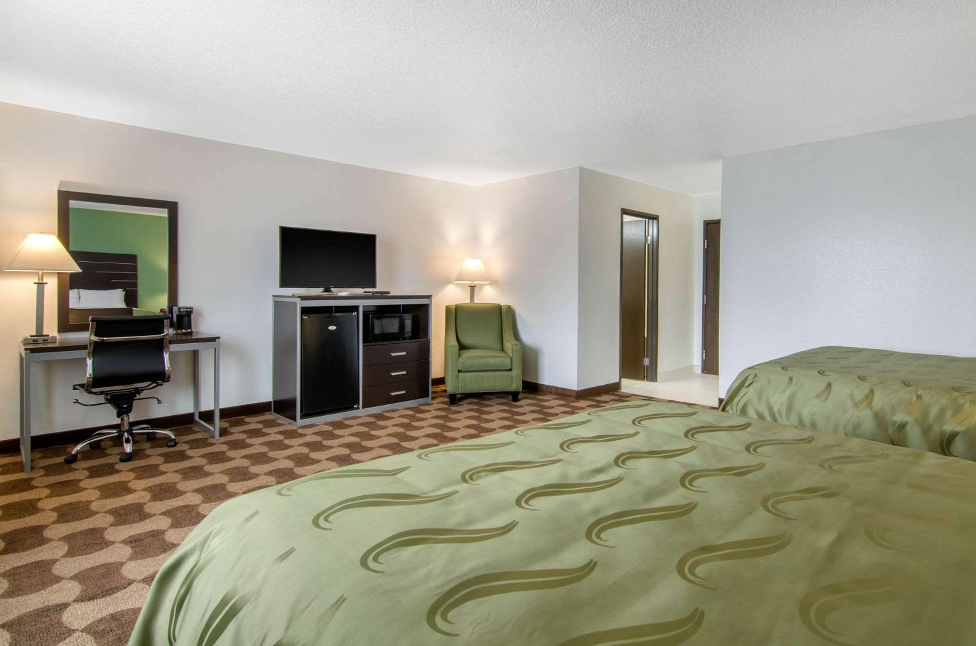 Quality Inn Russell Ngoại thất bức ảnh
