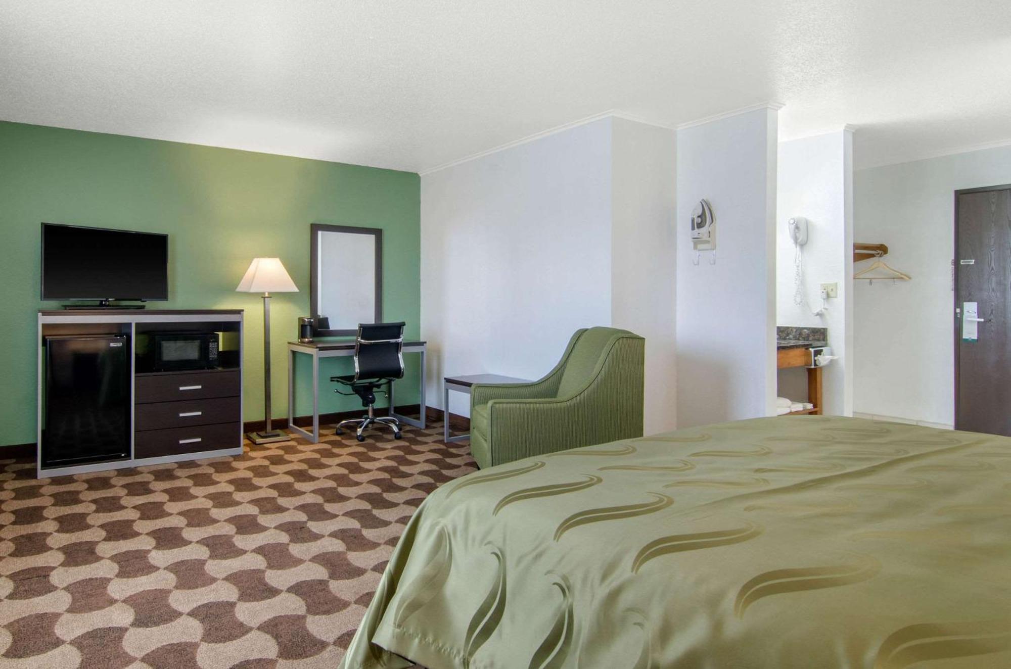 Quality Inn Russell Ngoại thất bức ảnh