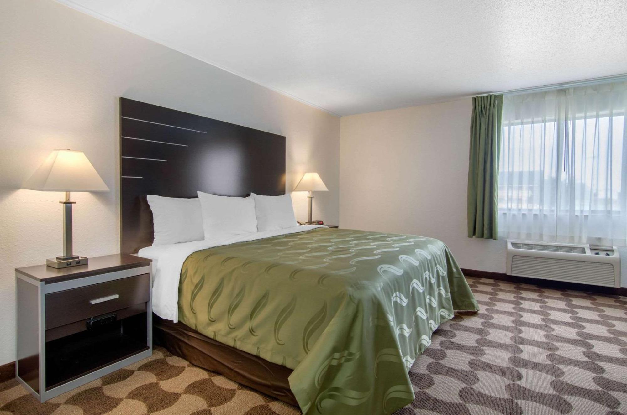 Quality Inn Russell Ngoại thất bức ảnh