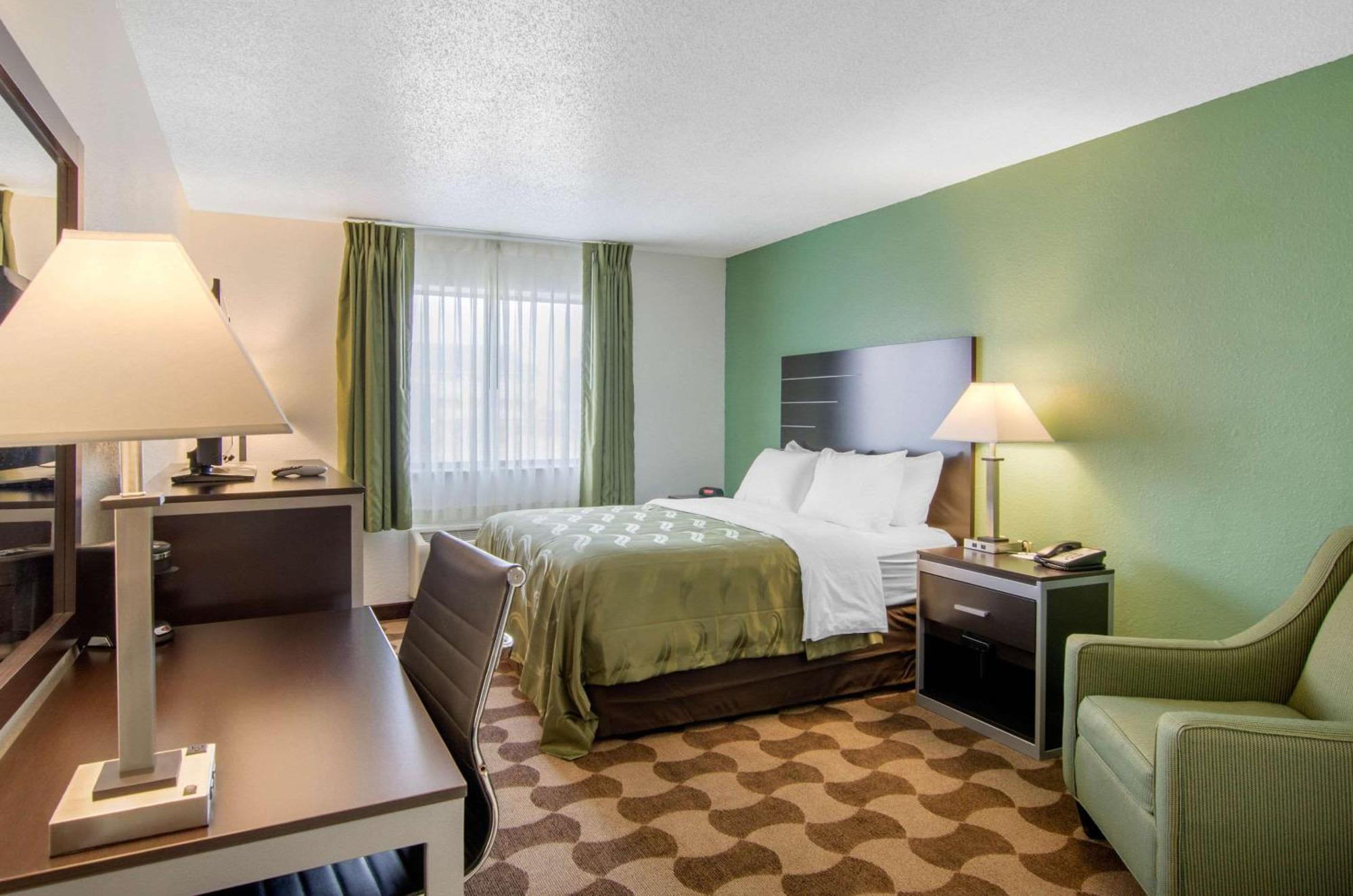 Quality Inn Russell Ngoại thất bức ảnh
